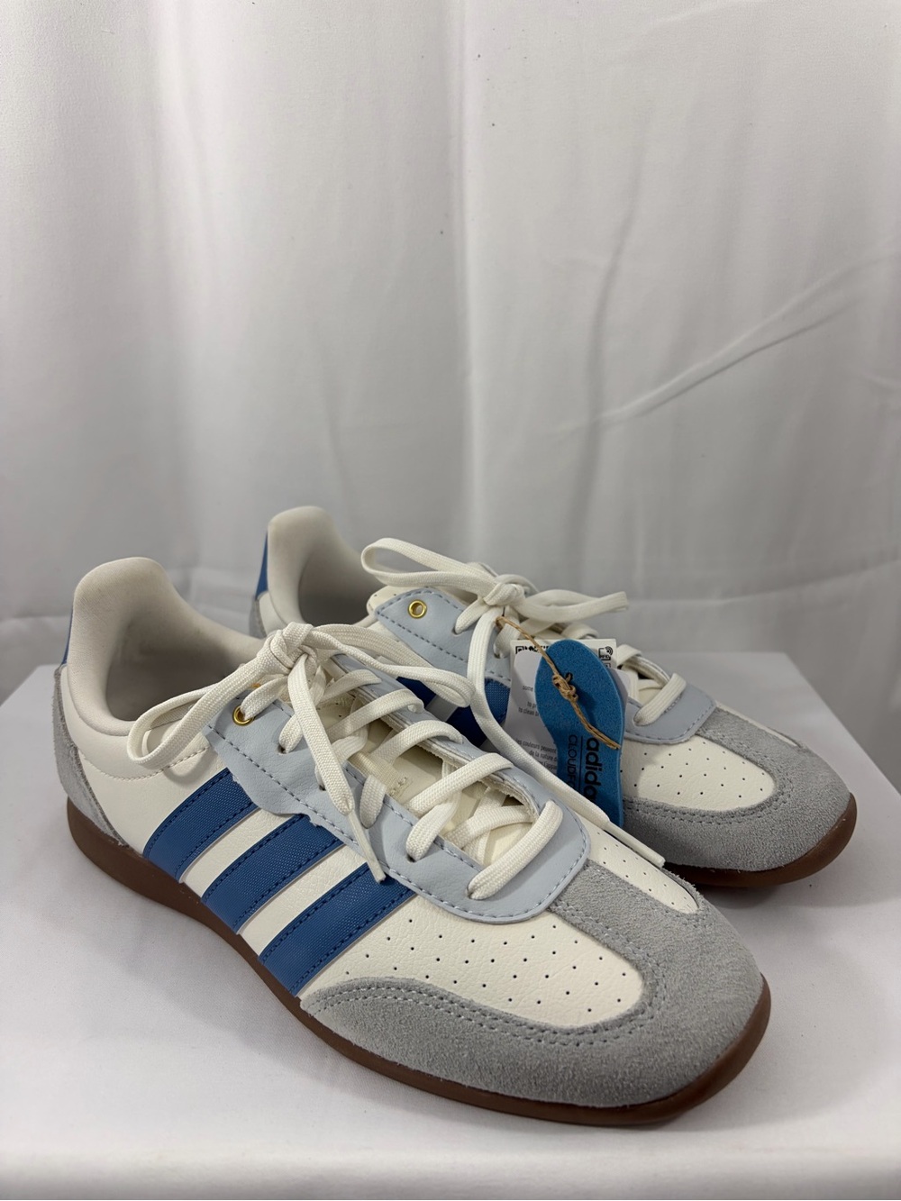 NWT adidas Women’s Size 7 Cloudfoam Blue Gray Shoes